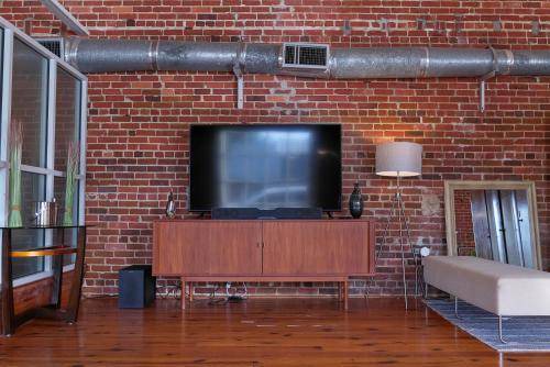 Photo of Livingroom in Old East Hill