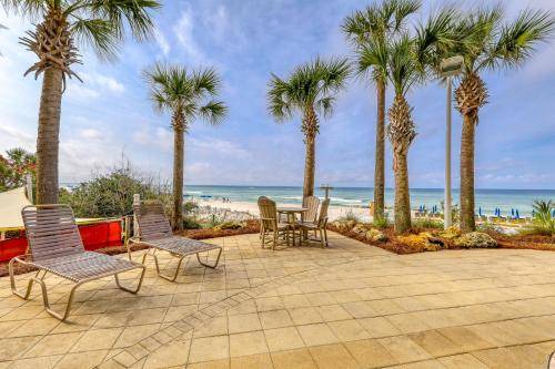 Photo of Patio Balcony in Bahama Beach