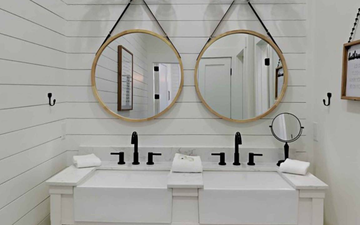 Photo of Bathroom in Sugarwood Beach