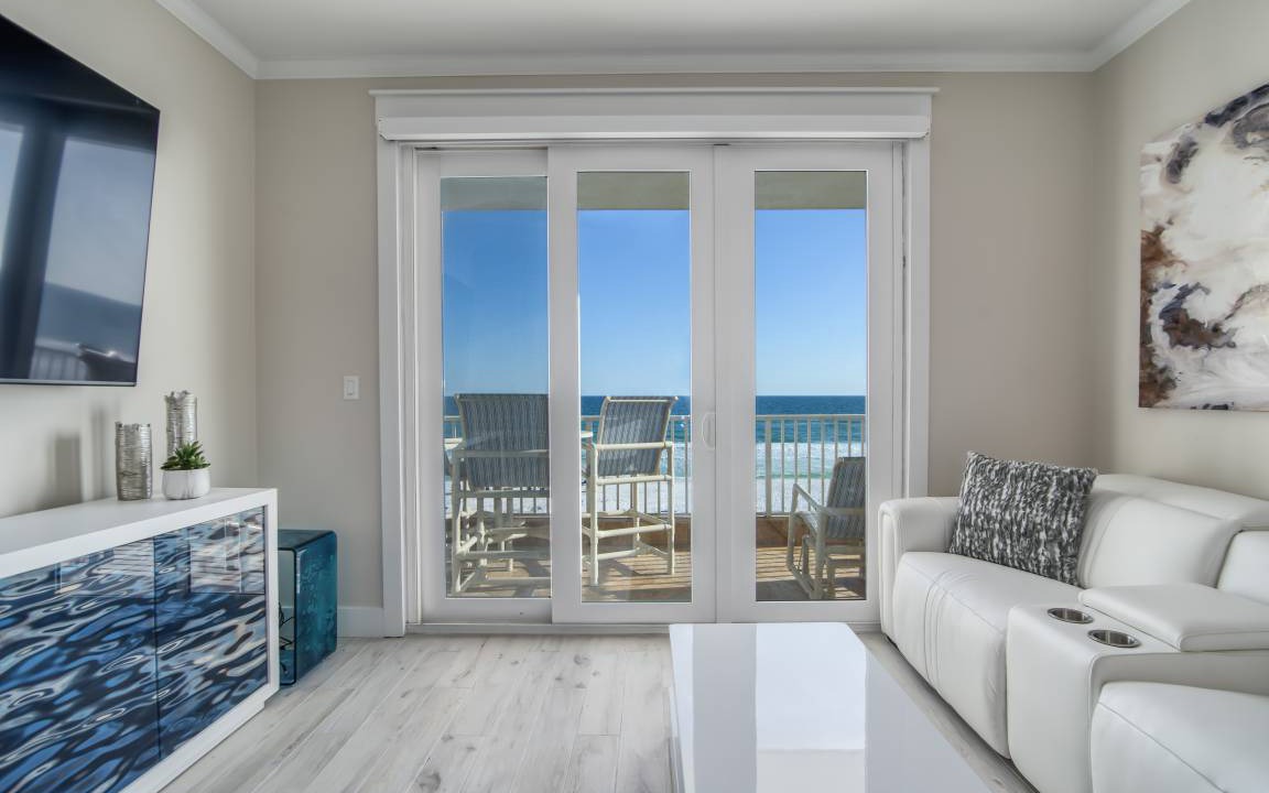 Photo of Livingroom in Crystal Beach