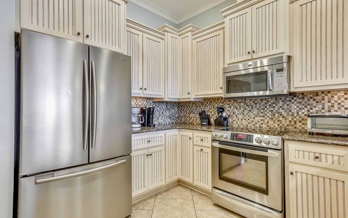 Photo of Kitchen in Silver Sands Beach