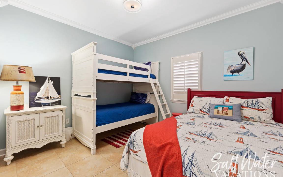 Photo of Bedroom in Crystal Beach