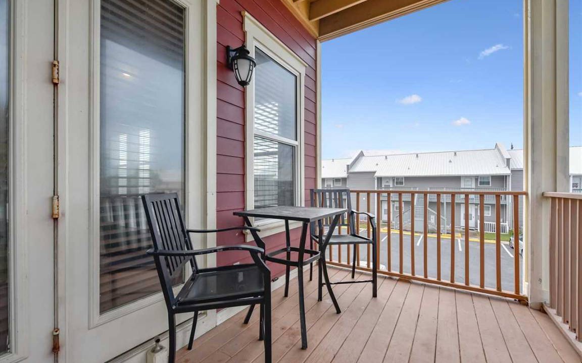 Photo of Patio Balcony in Silver Sands Beach