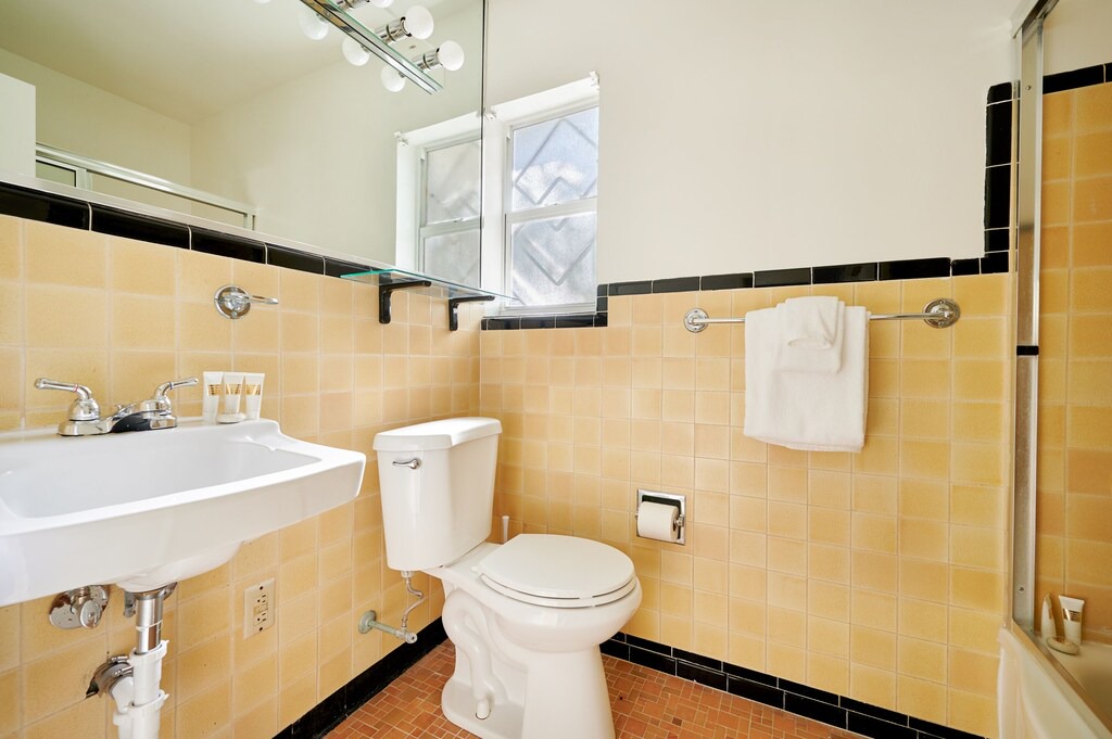 Photo of Bathroom in Lake Cherokee