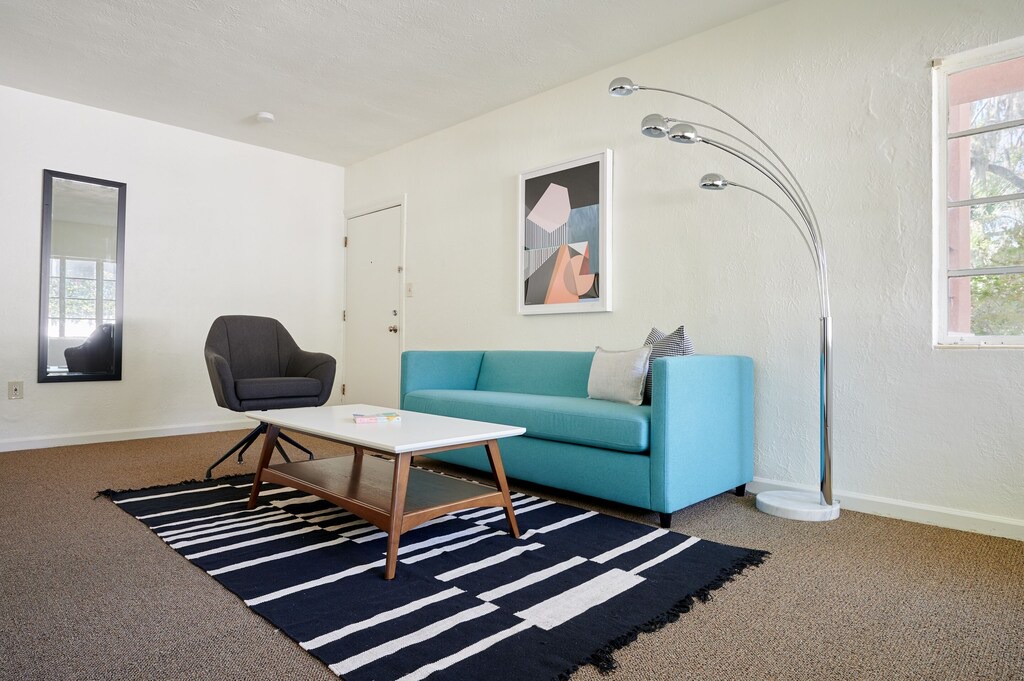 Photo of Livingroom in Lake Cherokee