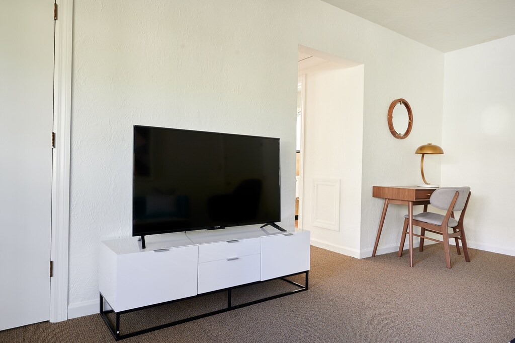 Photo of Livingroom in Lake Cherokee