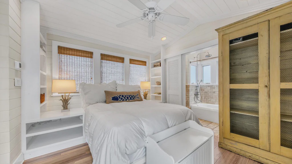 Photo of Bedroom in Seaside