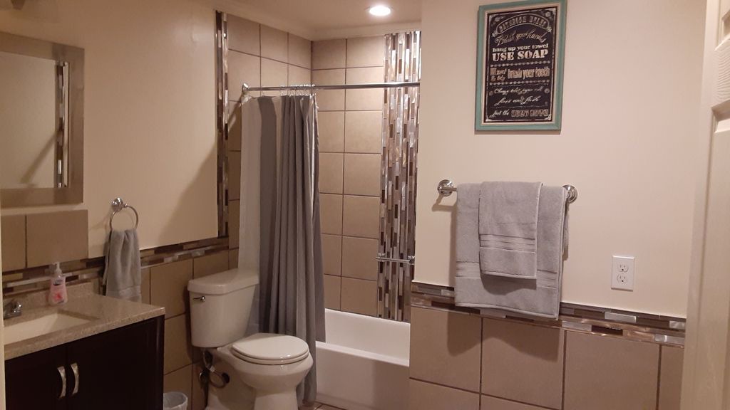 Photo of Bathroom in Highlands - Perkins