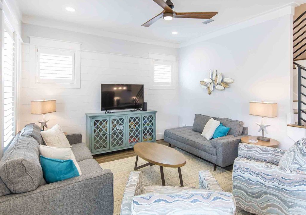 Photo of Livingroom in Lakeside at Blue Mountain Beach