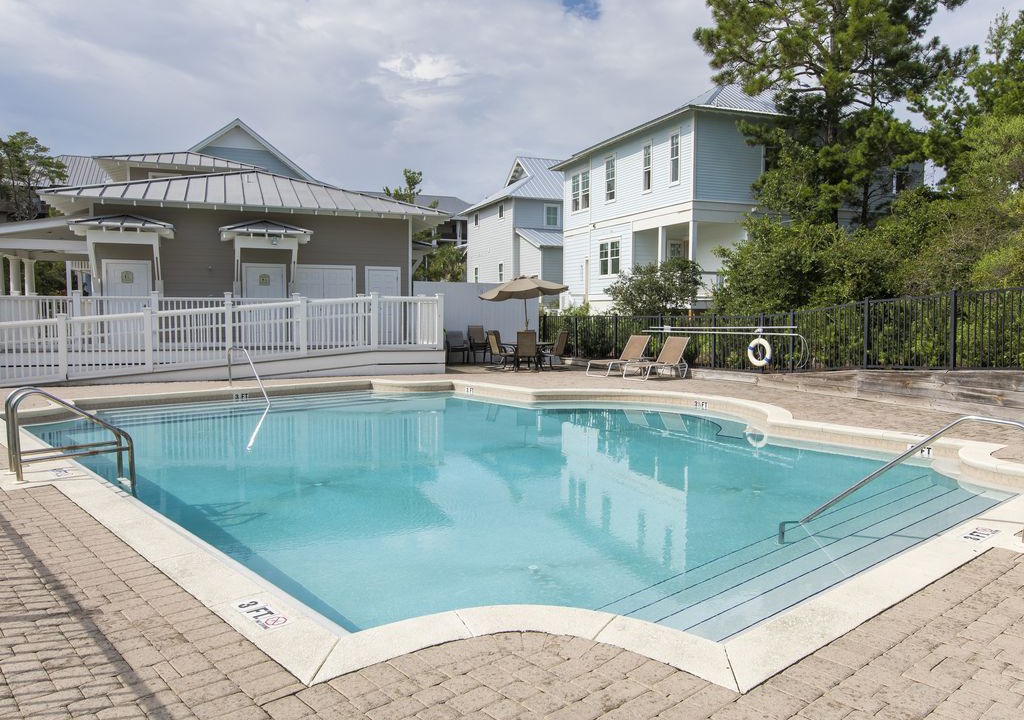 Photo of Outdoor in Lakeside at Blue Mountain Beach