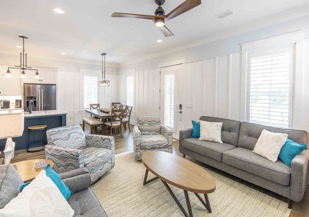 Photo of Livingroom in Lakeside at Blue Mountain Beach