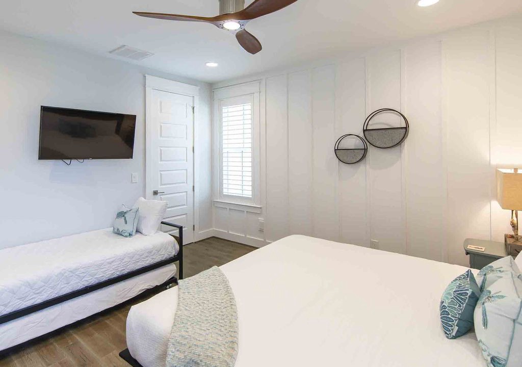 Photo of Bedroom in Lakeside at Blue Mountain Beach