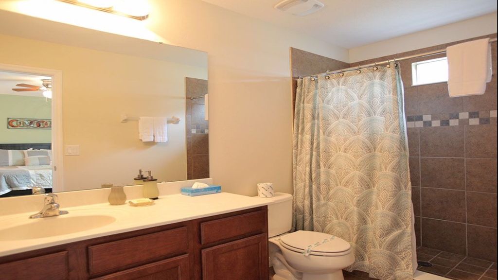 Photo of Bathroom in Veranda Palms