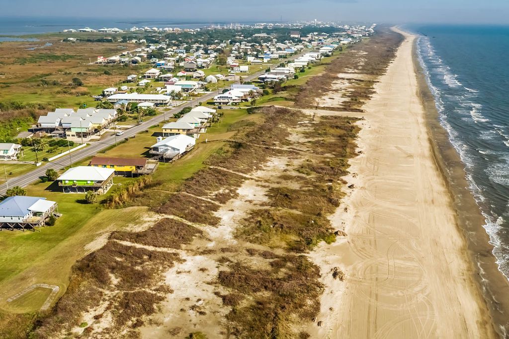 Photo of Buildings in Grand Isle