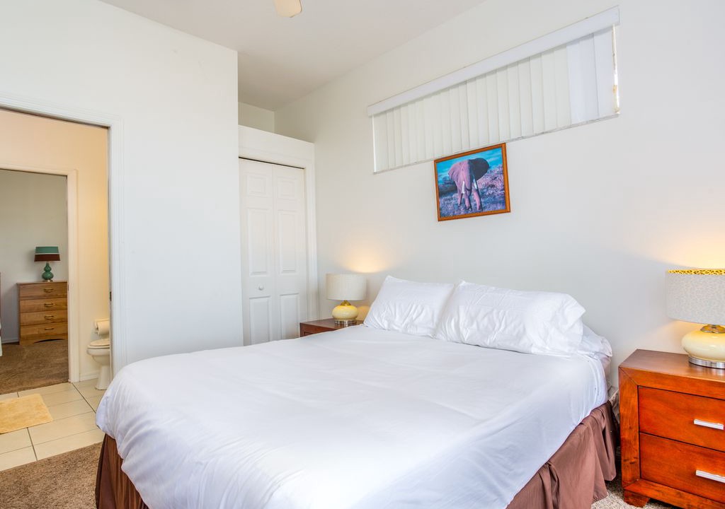 Photo of Bedroom in Sunset Lakes