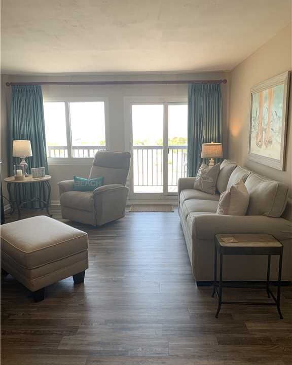 Photo of Livingroom in Sunnyside