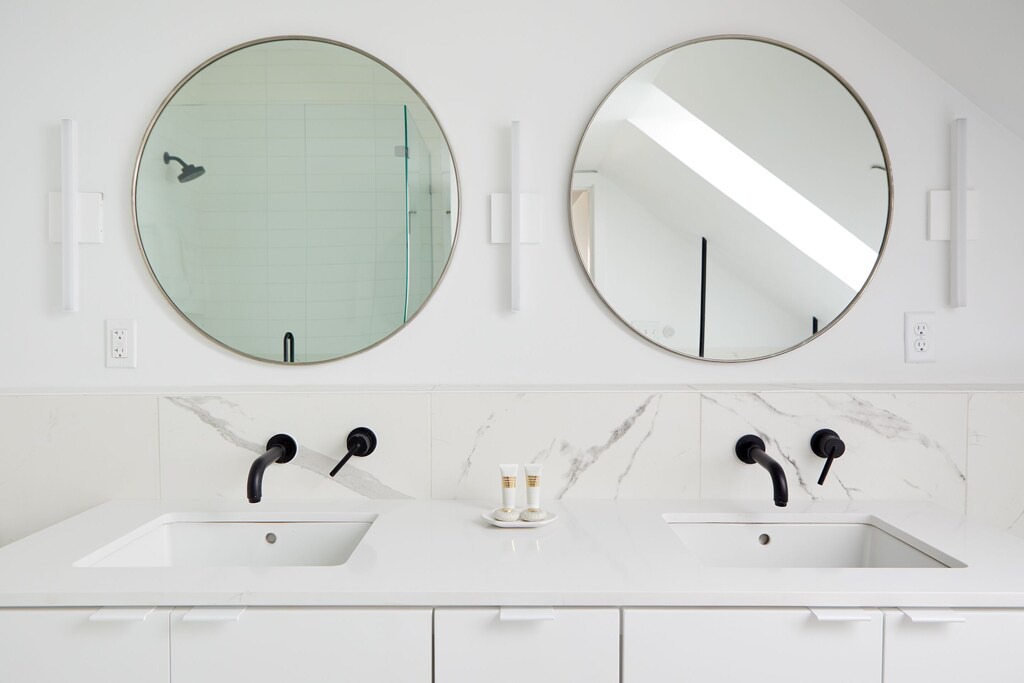 Photo of Bathroom in Tulane - Gravier