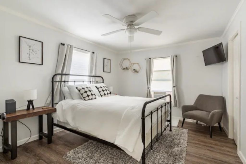 Photo of Bedroom in El Lago