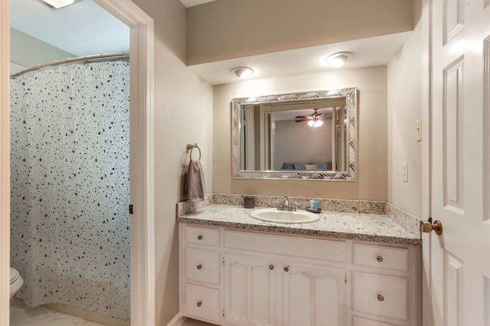 Photo of Bathroom in South Baton Rouge