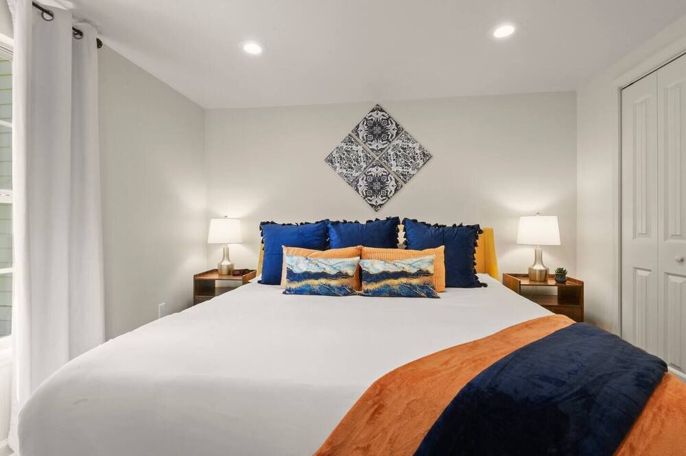 Photo of Bedroom in Mid City South
