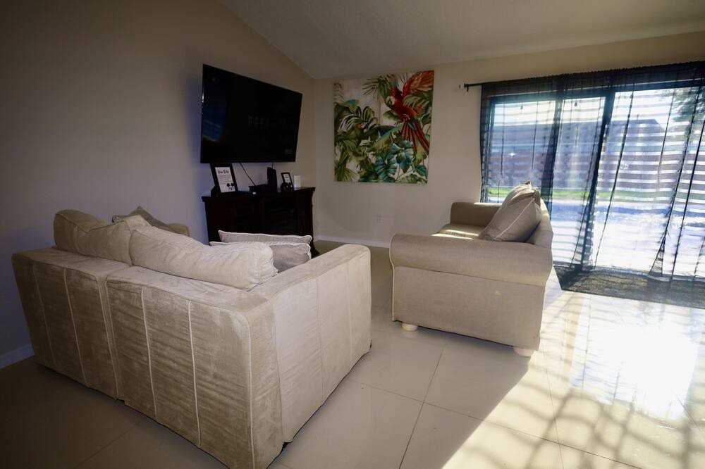Photo of Livingroom in Poinciana