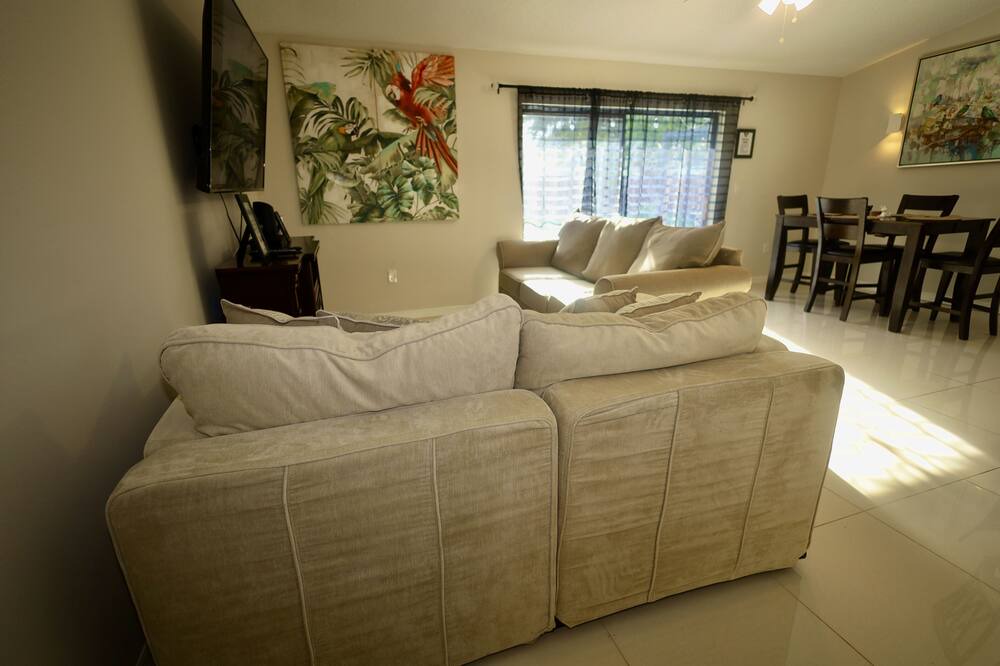 Photo of Livingroom in Poinciana