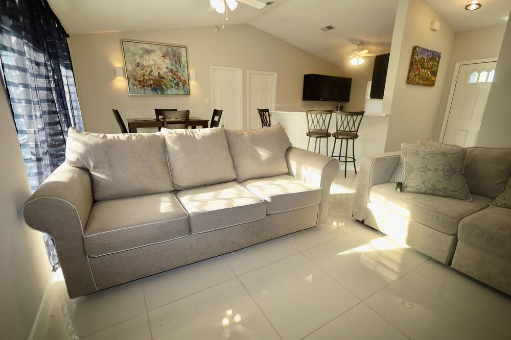 Photo of Livingroom in Poinciana