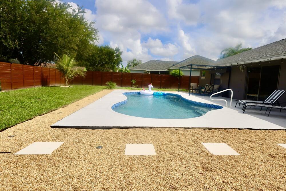Photo of Outdoor in Poinciana