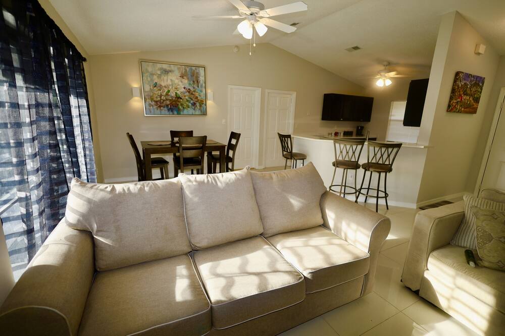 Photo of Livingroom in Poinciana