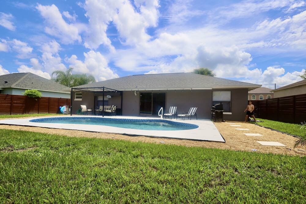 Photo of Outdoor in Poinciana
