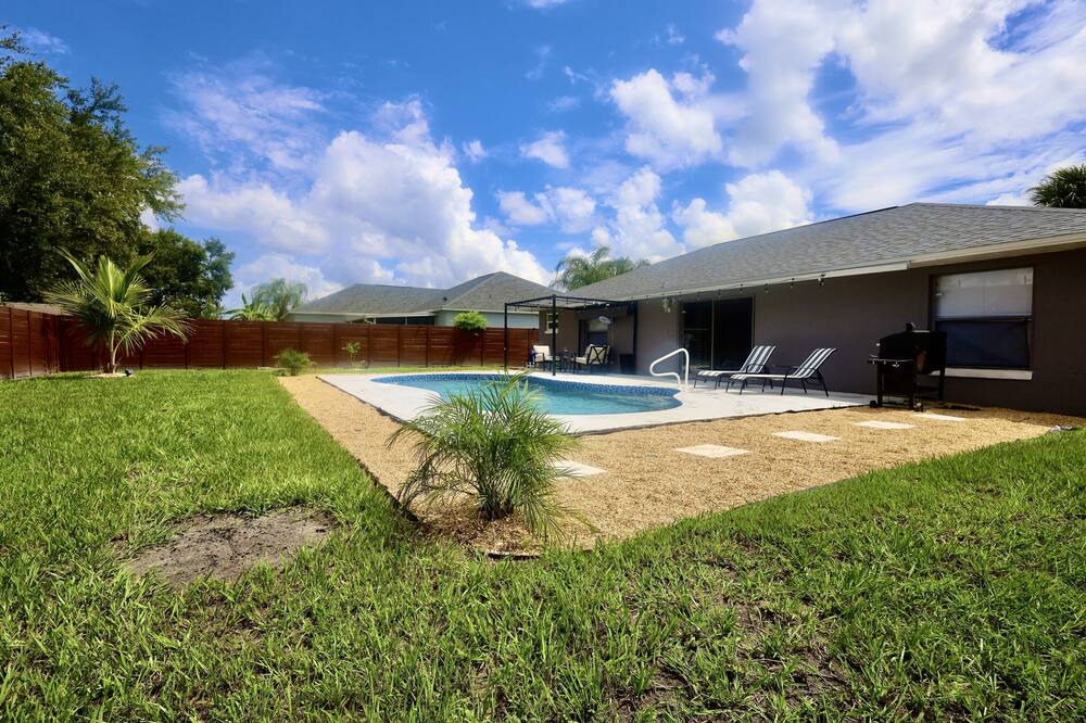 Photo of Outdoor in Poinciana