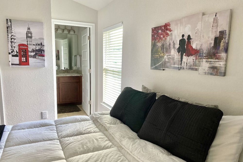 Photo of Bedroom in Balm