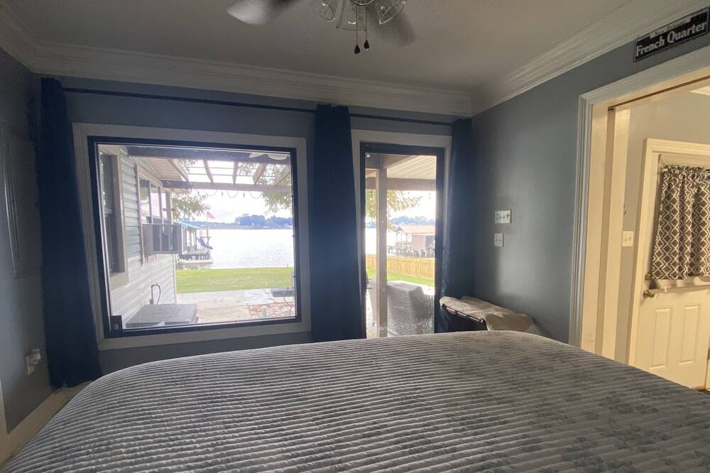 Photo of Bedroom in Jarreau