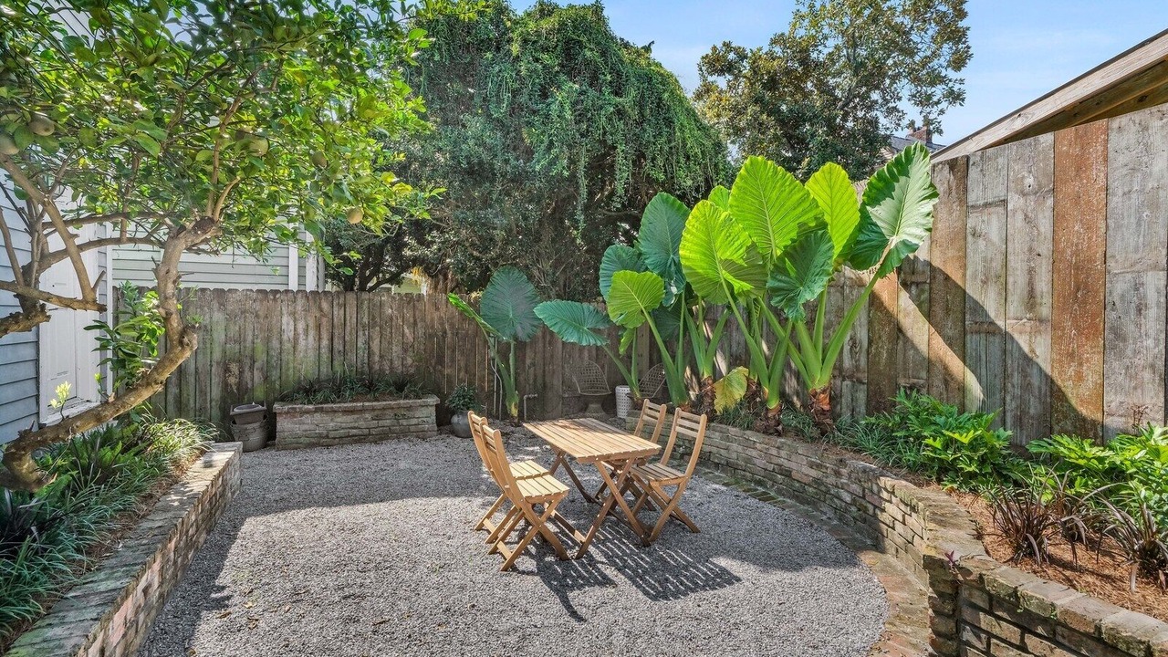 Photo of Outdoor in Garden District