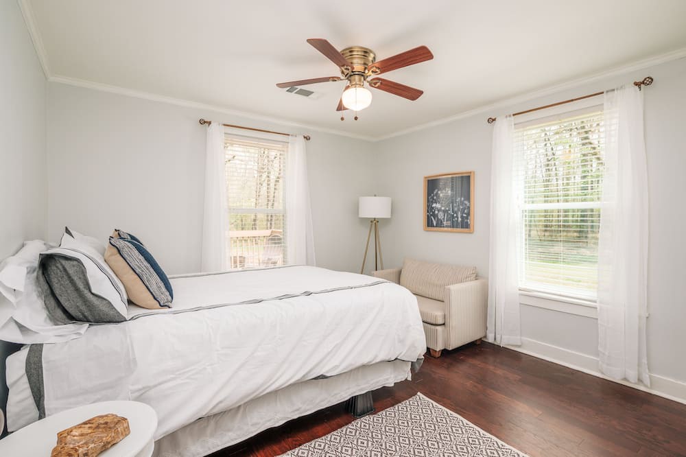 Photo of Bedroom in Sturgis