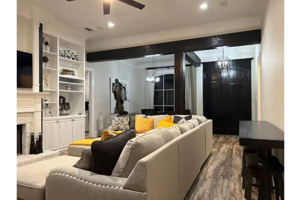 Photo of Livingroom in South Baton Rouge