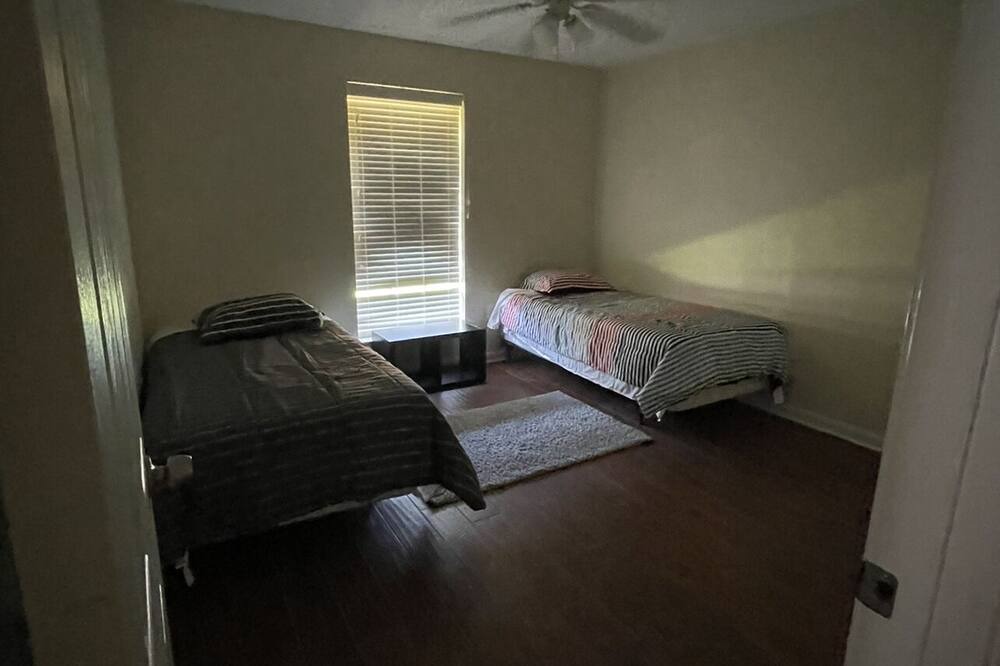 Photo of Bedroom in Park Forest - LA North