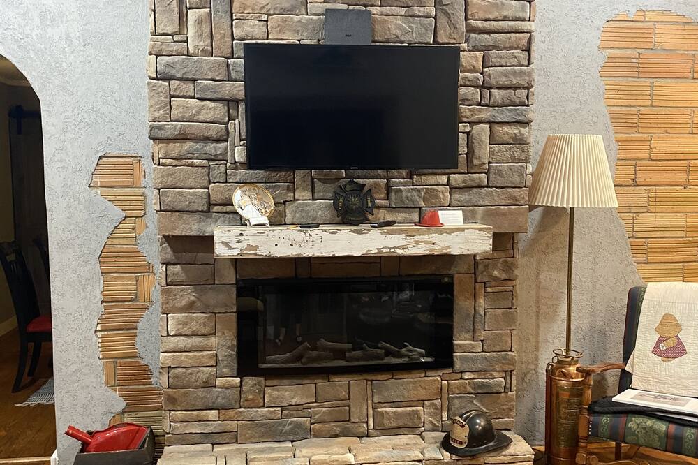 Photo of Livingroom in Vivian