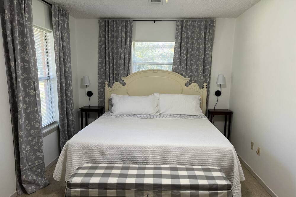 Photo of Bedroom in St. Francisville