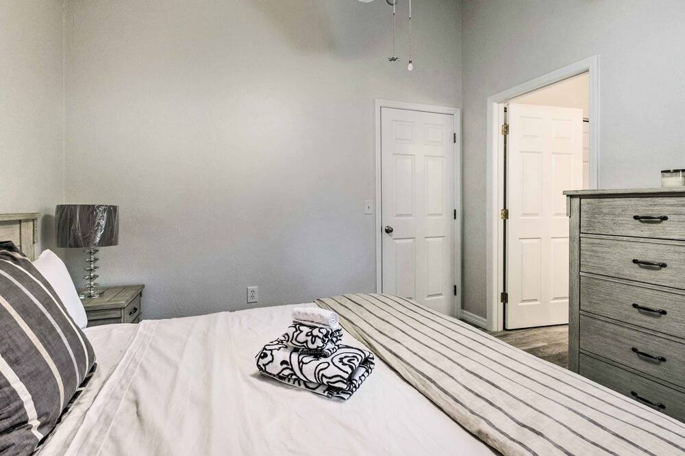 Photo of Bedroom in University Heights