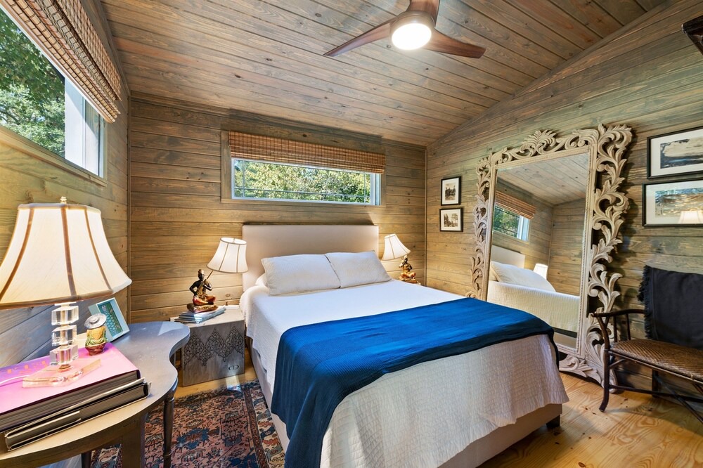 Photo of Bedroom in Mentone