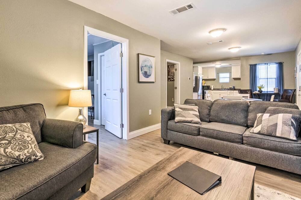 Photo of Livingroom in Northwest Pensacola