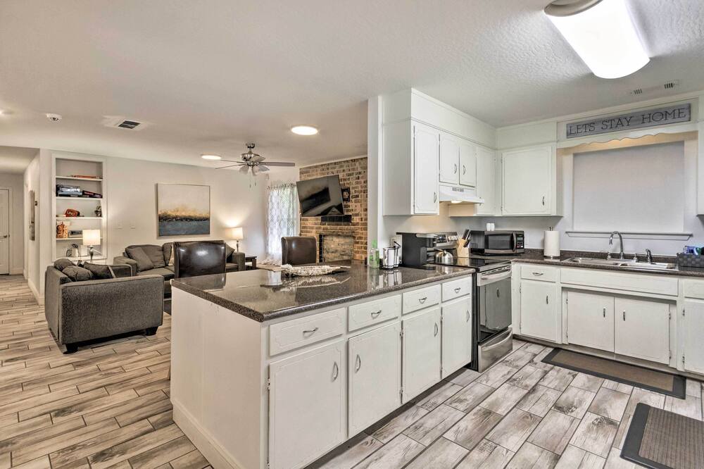 Photo of Kitchen in Northwest Pensacola