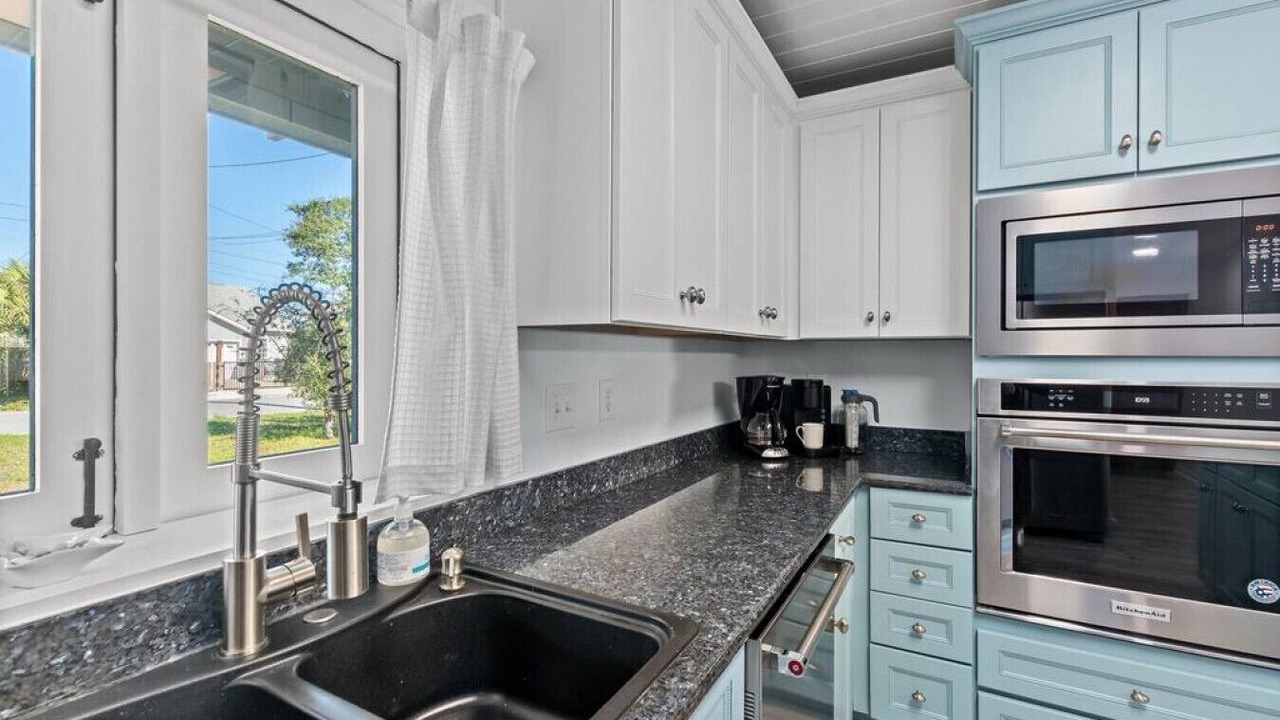 Photo of Kitchen in El Centro Beach