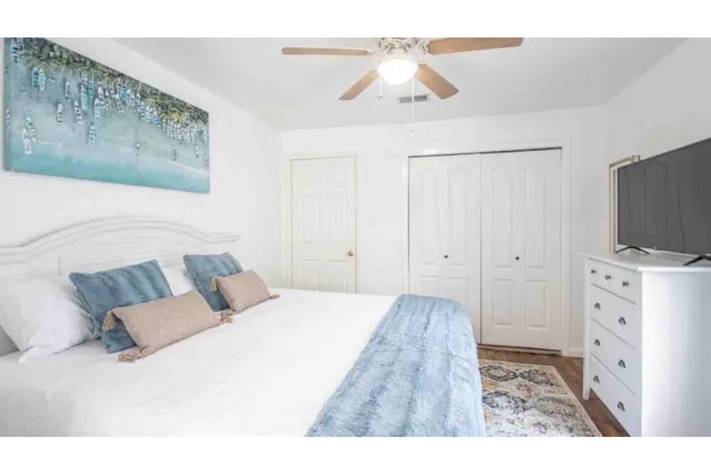 Photo of Bedroom in Gulfport