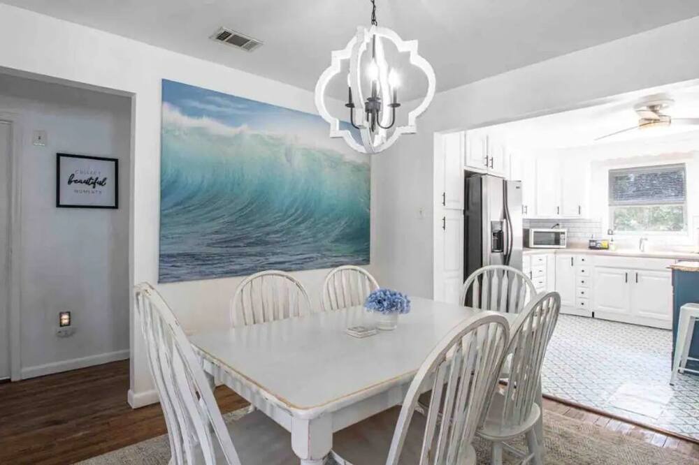 Photo of Bedroom in Gulfport