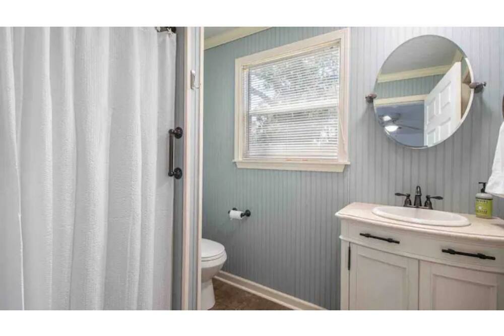Photo of Bedroom in Gulfport