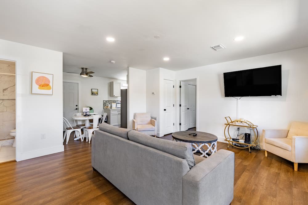 Photo of Bedroom in Gulfview Heights