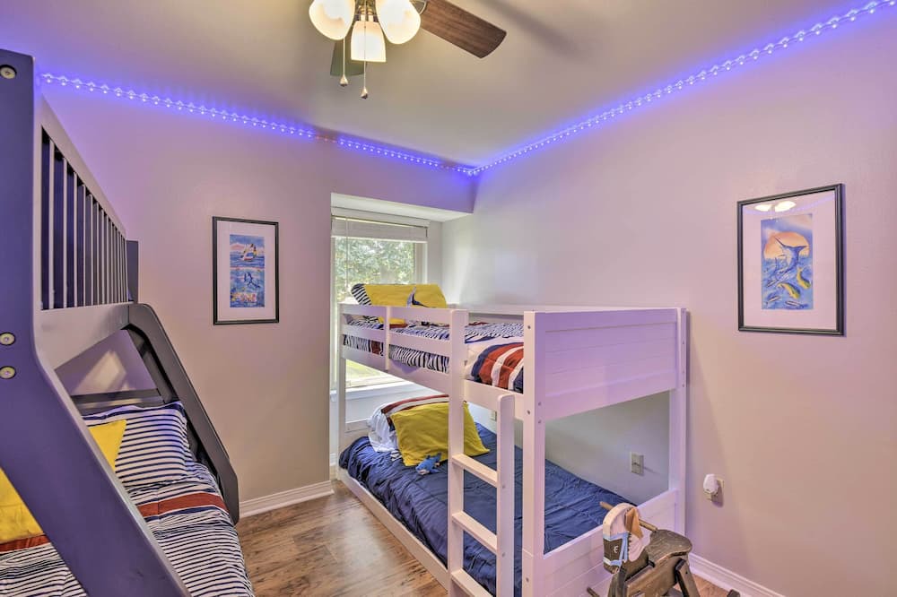 Photo of Bedroom in Niceville