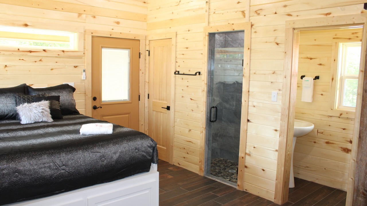 Photo of Bedroom in Shreveport